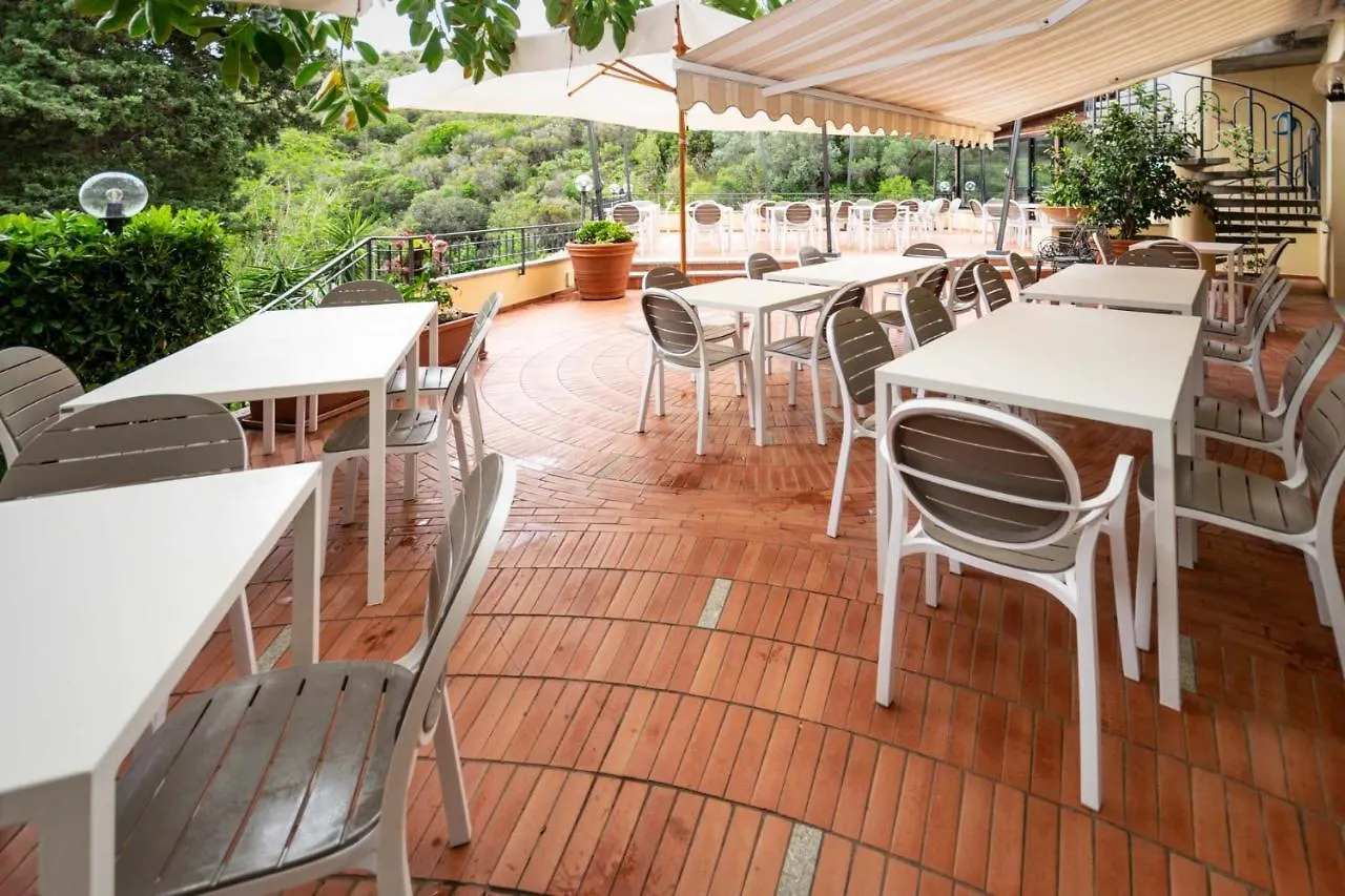 Hotel Anna Fetovaia 3*,  Italien