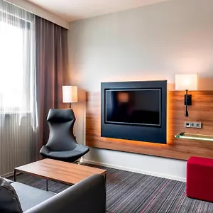 Hotel Moxy Milan Linate Airport ***